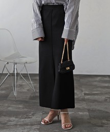 フロントスリットIラインスカート