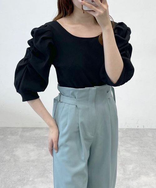 mysty woman(ミスティウーマン)の「パワショル2WAYテレコプルオーバー 907305(Tシャツ/カットソー・レディース・ライトブルー/ブラック/ホワイト系その他/ブラック系その他/オフホワイト・FREE)」の9枚目の写真