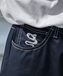 kutir | ロールアップワンポイント刺繍スケーターパンツ(その他パンツ)