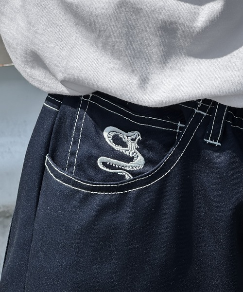 kutir（クティール）の「ロールアップワンポイント刺繍スケーターパンツ（その他パンツ・メンズ・ネイビー/ベージュ・SMALL/MEDIUM/LARGE）」の10枚目の写真