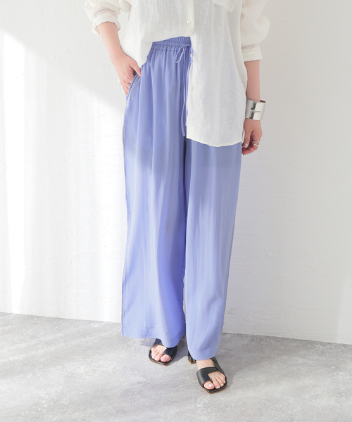 mii(ミー)の「【Mii / ミイ】SILK HAND EMBROIDERED PT:パンツ(その他パンツ・レディース・サックスブルー・SMALL)」の1枚目の写真