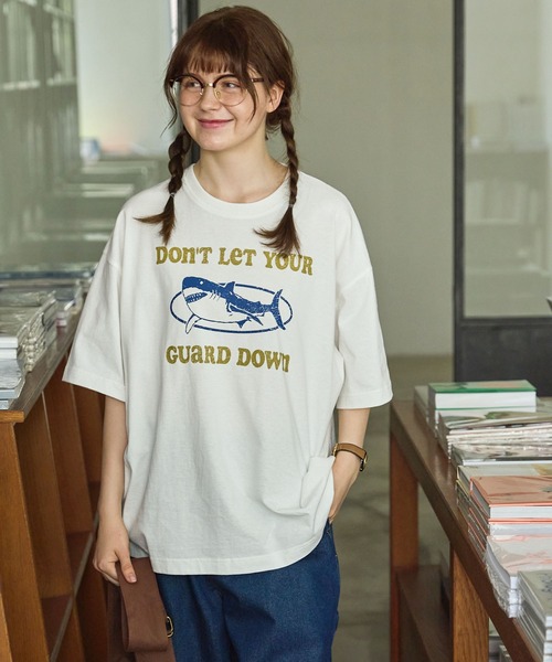MONO-MART LADY'S(モノマートレディース)の「ヴィンテージライクアニマルグラフィックTシャツ(Tシャツ/カットソー・レディース・ホワイト系/アイボリー系/オフホワイト/オートミール・FREE)」の8枚目の写真