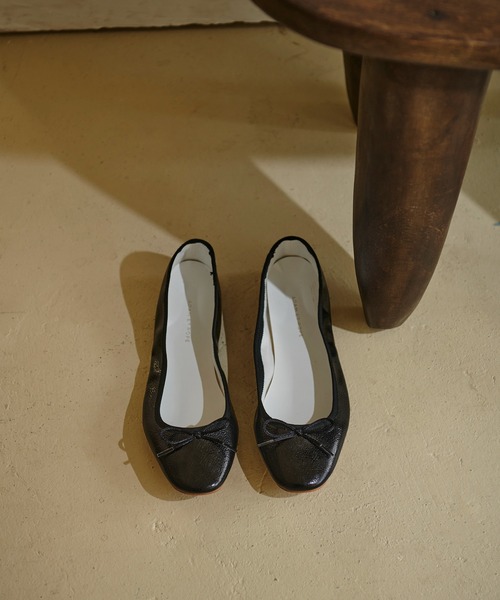 ADAM ET ROPE'(アダムエロペ)の「メタリックバレエ(バレエシューズ・レディース・ゴールド/シルバー/ブラック・22.5cm/23.0cm/23.5cm/24.0cm/24.5cm/25.0cm)」の2枚目の写真