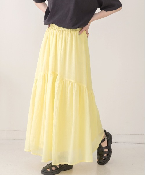 ad thie（アドティエ）の「ふんわり柔らか ティアード ロングスカート（スカート・レディース・オフホワイト/ブラック/ベージュ/イエロー・FREE）」の4枚目の写真