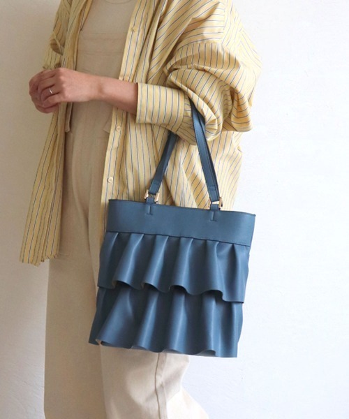 MIAN （ミアン）の「フリルトートバッグ（トートバッグ・レディース・グレイッシュベージュ/ブルー/ブラック・FREE）」の10枚目の写真