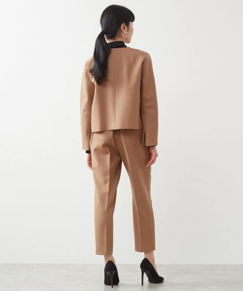 Tiara（ティアラ）の「パール釦ジャケット（ノーカラージャケット