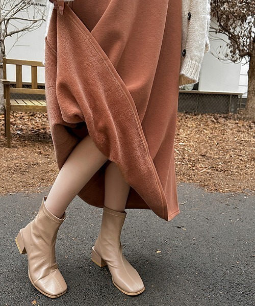 COCOMOMO（ココモモ）の「裏起毛フレアロングスカート（スカート・レディース・ネイビー/ブラウン/カーキ/ブラック・L/M）」の6枚目の写真