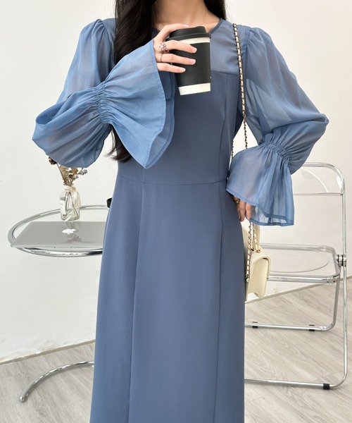 ECLIN(エクラン)の「キャンディースリーブレイヤード風異素材シアー切替ロングワンピース(ワンピース・レディース・ベージュ/ブラック系その他/ブルーグレー/ブラック・L/M)」の19枚目の写真