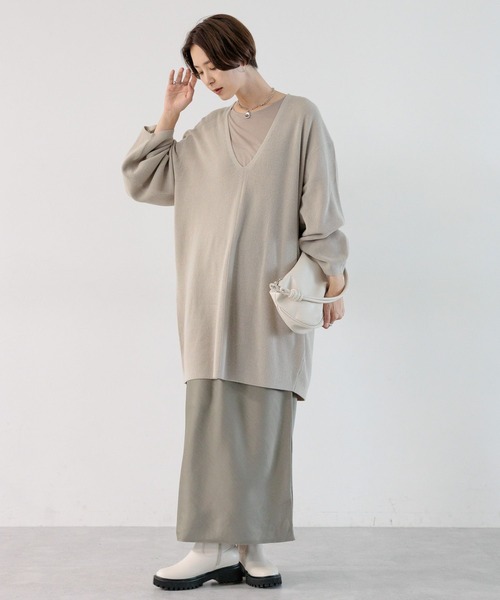 LEPSIM（レプシィム）の「14ゲージ深Vネックチュニックワンピース　906182（チュニック・レディース・ブラック/ライトブルー/グレイッシュベージュ・FREE）」の12枚目の写真