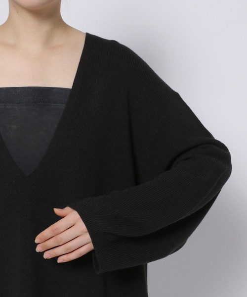 LEPSIM（レプシィム）の「14ゲージ深Vネックチュニックワンピース　906182（チュニック・レディース・ブラック/ライトブルー/グレイッシュベージュ・FREE）」の22枚目の写真