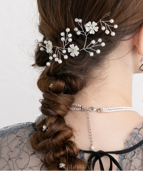 Cupid Heart（キューピッドハート）の「【Cupid Heart】結婚式アクセ！パール×フラワーヘッドドレス(ハーフ)（その他ヘアアクセサリー・レディース・シルバー・MEDIUM）」の5枚目の写真