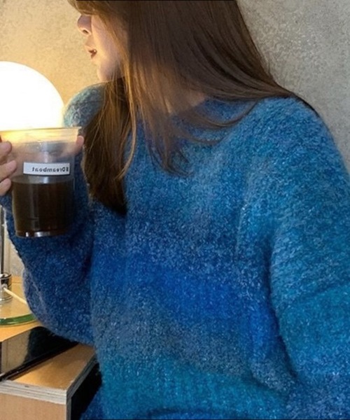 United store(ユナイテッドストア)の「グラデーションルーズセーター(ニット/セーター・レディース・チャコール/パープル/ブルー・FREE)」の11枚目の写真