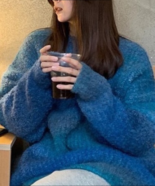 United store(ユナイテッドストア)の「グラデーションルーズセーター(ニット/セーター・レディース・チャコール/パープル/ブルー・FREE)」の14枚目の写真