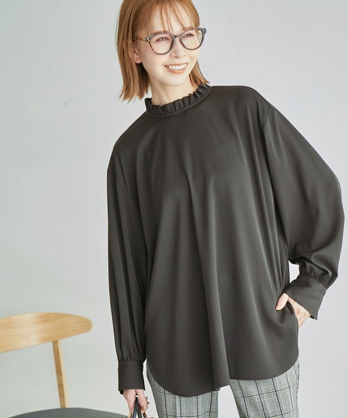 ROPE' PICNIC(ロペピクニック)の「フリルカラーチュニックブラウス(シャツ/ブラウス・レディース・チャコールグレー/オフホワイト/ベージュ系その他・38)」の8枚目の写真