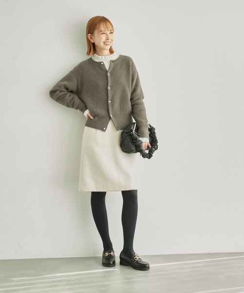 ROPE' PICNIC(ロペピクニック)の「フリルカラーチュニックブラウス(シャツ/ブラウス・レディース・チャコールグレー/オフホワイト/ベージュ系その他・38)」の13枚目の写真