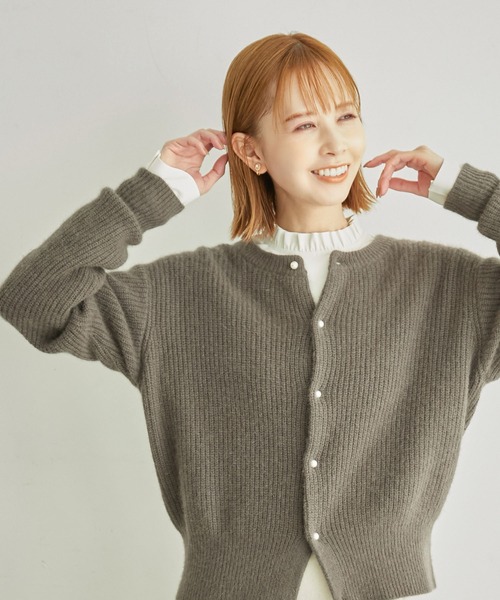 ROPE' PICNIC(ロペピクニック)の「フリルカラーチュニックブラウス(シャツ/ブラウス・レディース・チャコールグレー/オフホワイト/ベージュ系その他・38)」の16枚目の写真