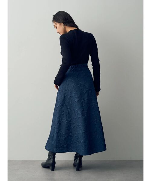 YECCA VECCA（イェッカヴェッカ）の「ふくれジャガード中綿フレアスカート（スカート・レディース・ブラック/ブルー/キャメル・S/M）」の6枚目の写真