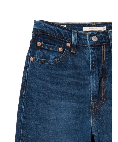 Levi's（リーバイス）の「Levi's/リーバイス RIBCAGE BELLS ミディアムインディゴ SONOMA TRAIN（デニムパンツ・レディース・インディゴブルー・26inch/23inch/27inch/28inch/25inch/24inch）」の4枚目の写真