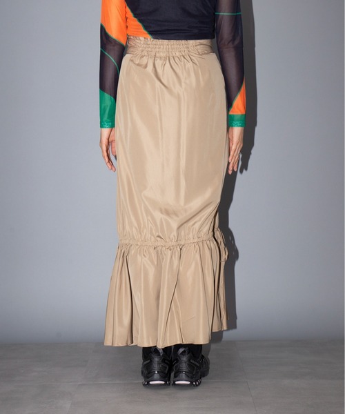 MAISON BREEZE reveur（メゾンブリーズレヴール）の「【MAISON BREEZE reveur】マーメイドシャーリングフリルスカート trc（スカート・レディース・ベージュ/ブラック/カーキ・FREE）」の19枚目の写真
