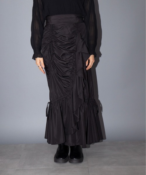 MAISON BREEZE reveur（メゾンブリーズレヴール）の「【MAISON BREEZE reveur】マーメイドシャーリングフリルスカート trc（スカート・レディース・ベージュ/ブラック/カーキ・FREE）」の4枚目の写真