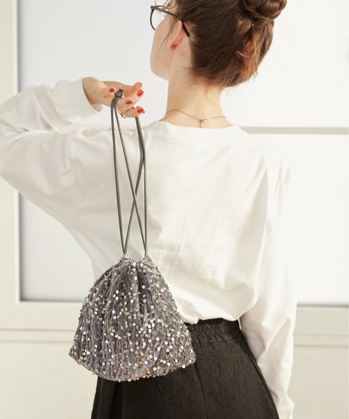 ANGIE（アンジー）の「スパンコール巾着バッグ（ハンドバッグ・レディース・ブラック/シルバー・FREE）」の7枚目の写真