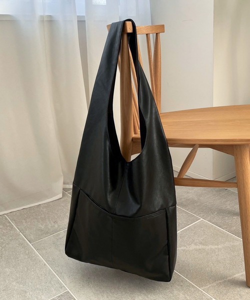 LOWRYS FARM（ローリーズファーム）の「ヤワラカルイＢＩＧトートＢＡＧ　100157（トートバッグ・レディース・ブラック/ブラウン/アイボリー・FREE）」の3枚目の写真