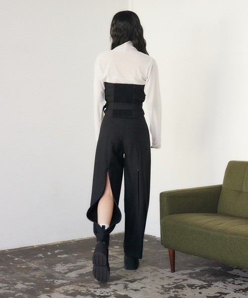 ENVYM（アンビー）の「バックスリットスラックスパンツ（スラックス・レディース・グレー/ブラック・MEDIUM/SMALL）」の5枚目の写真