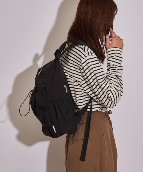 COLDE (コルデ)の「【COLDE】ギャザーナイロンバックパック リュックサック 3241-315-1(バックパック/リュック・レディース・ブラック/グレー/モカ/アイボリー・FREE)」の8枚目の写真