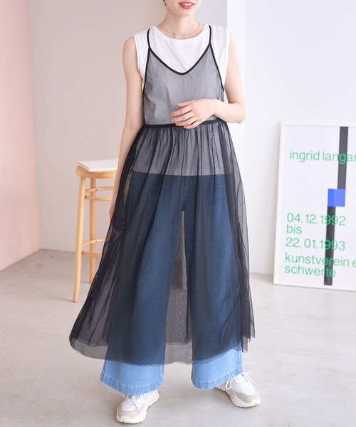 ROPE' PICNIC(ロペピクニック)の「バックリボンチュールキャミワンピース(ワンピース・レディース・オフホワイト/ブラック/チャコールグレー・38)」の2枚目の写真