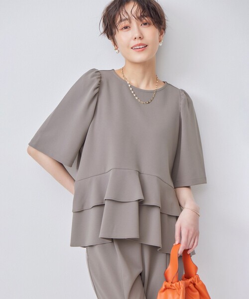 組曲（クミキョク）の「ジョーゼットジャージーフリルブラウス（シャツ/ブラウス・レディース・ブラウン系/ブラック系/ベージュ系/ライトグレー系/サックスブルー系/ネイビー系9・3/2）」の3枚目の写真