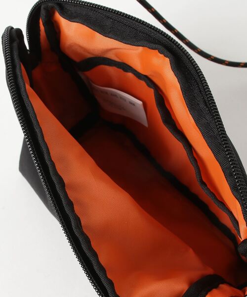 UNIVERSAL OVERALL（ユニバーサルオーバーオール）の「UNIVERSAL OVERALL NEW DELTA ｻｺｯﾁ（ショルダーバッグ・メンズ・ブラック/ライトブルー/チャコール/オレンジ/ネイビー/ベージュ/ライトグリーン・FREE）」の9枚目の写真