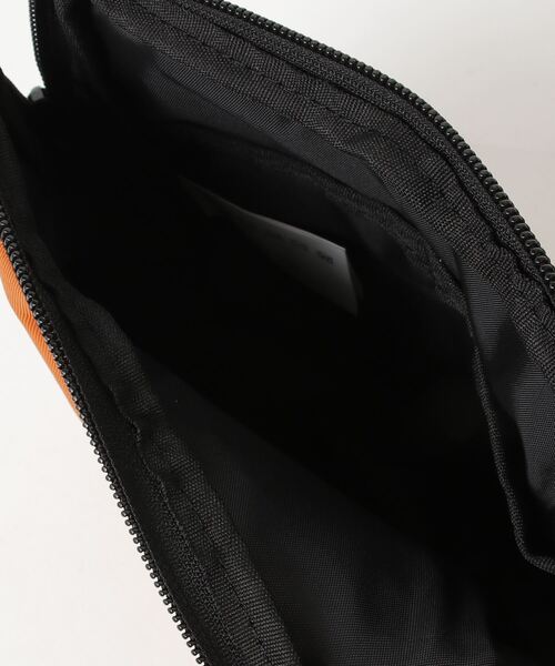 UNIVERSAL OVERALL（ユニバーサルオーバーオール）の「UNIVERSAL OVERALL NEW DELTA ｻｺｯﾁ（ショルダーバッグ・メンズ・ブラック/ライトブルー/チャコール/オレンジ/ネイビー/ベージュ/ライトグリーン・FREE）」の10枚目の写真