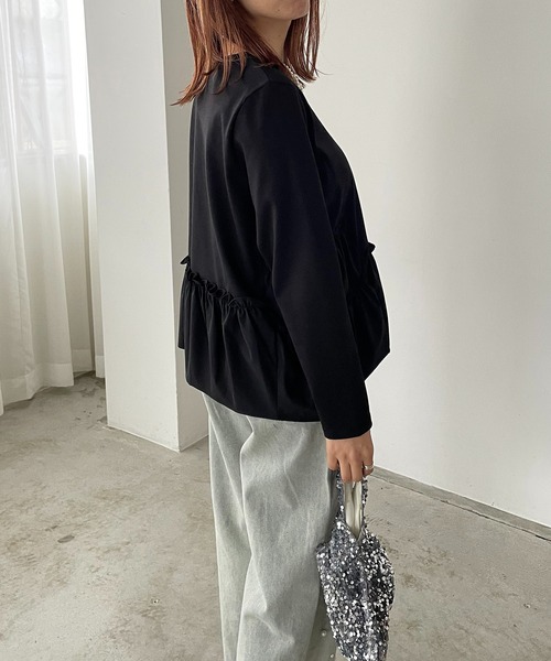 antic rag（アンティックラグ）の「シャーリングティアードペプラムプルオーバー（Tシャツ/カットソー・レディース・ホワイト/グレー/ブラック・FREE）」の11枚目の写真