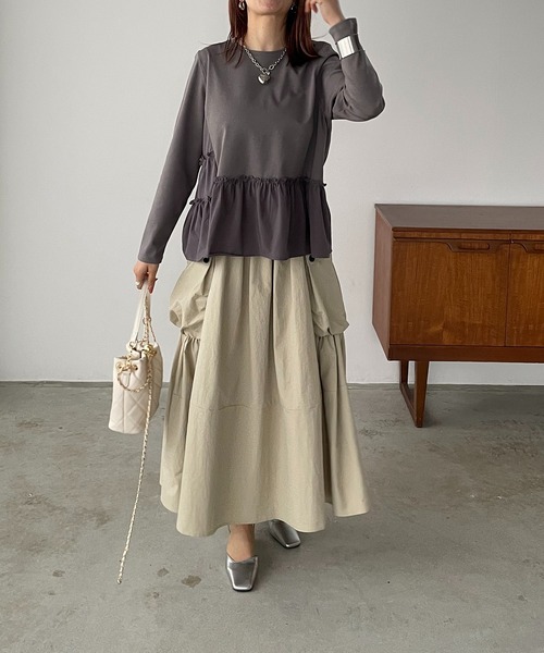 antic rag（アンティックラグ）の「シャーリングティアードペプラムプルオーバー（Tシャツ/カットソー・レディース・ホワイト/グレー/ブラック・FREE）」の20枚目の写真