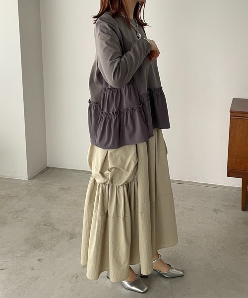 antic rag（アンティックラグ）の「シャーリングティアードペプラムプルオーバー（Tシャツ/カットソー・レディース・ホワイト/グレー/ブラック・FREE）」の21枚目の写真