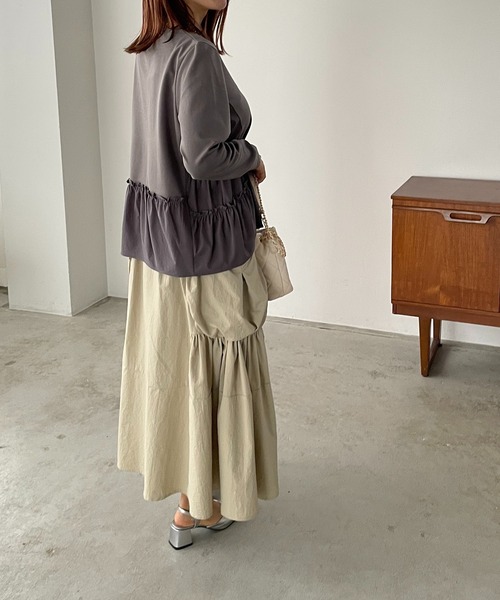 antic rag（アンティックラグ）の「シャーリングティアードペプラムプルオーバー（Tシャツ/カットソー・レディース・ホワイト/グレー/ブラック・FREE）」の22枚目の写真