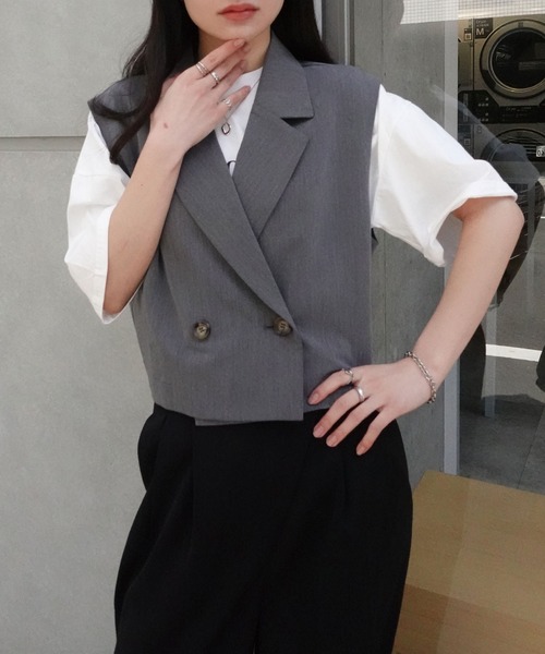 CORNERS（コーナーズ）の「クロップドベスト（ベスト・レディース・チャコールグレー/アイボリー/ブラック・M）」の9枚目の写真