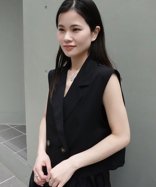 CORNERS（コーナーズ）の「クロップドベスト（ベスト・レディース・チャコールグレー/アイボリー/ブラック・M）」の12枚目の写真