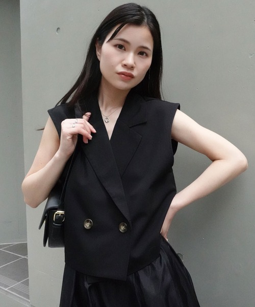 CORNERS（コーナーズ）の「クロップドベスト（ベスト・レディース・チャコールグレー/アイボリー/ブラック・M）」の14枚目の写真