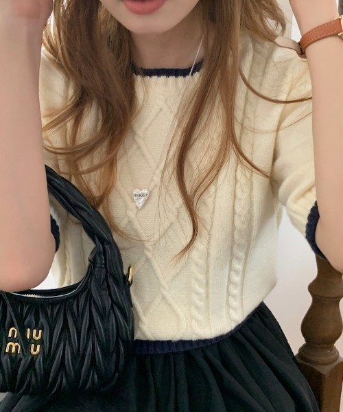 NANEA（ナネア）の「パフスリーブケーブル編み半袖ニットトップス（ニット/セーター・レディース・ネイビー/グレー/ホワイト・フリー）」の4枚目の写真