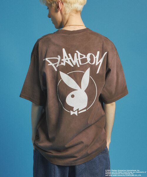 PLAYBOY（プレイボーイ）の「【SEQUENZ（シークエンズ）】PB O.G LOGO FADE S/S TEE / フェード加工 ヴィンテージ Tシャツ プリント 半袖（Tシャツ/カットソー・メンズ・ブラック/ブルー/ライトグレー/ダークブラウン/グリーン系その他5・MEDIUM/LARGE/X-LARGE）」の4枚目の写真