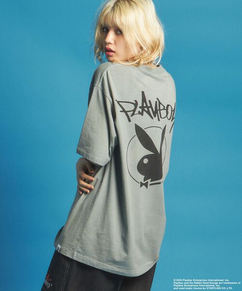 PLAYBOY（プレイボーイ）の「【SEQUENZ（シークエンズ）】PB O.G LOGO FADE S/S TEE / フェード加工 ヴィンテージ Tシャツ プリント 半袖（Tシャツ/カットソー・メンズ・ブラック/ブルー/ライトグレー/ダークブラウン/グリーン系その他5・MEDIUM/LARGE/X-LARGE）」の3枚目の写真
