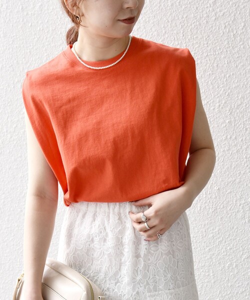 SHIPS any(シップス エニィ)の「SHIPS any:〈抗菌防臭/洗濯機可能〉USAコットン ラウンドヘム ノースリーブ TEE(Tシャツ/カットソー・レディース・ホワイト/ブラック/ブラウン/オレンジ/オリーブ/ピンク・ONE SIZE)」の6枚目の写真