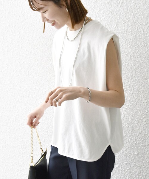 SHIPS any(シップス エニィ)の「SHIPS any:〈抗菌防臭/洗濯機可能〉USAコットン ラウンドヘム ノースリーブ TEE(Tシャツ/カットソー・レディース・ホワイト/ブラック/ブラウン/オレンジ/オリーブ/ピンク・ONE SIZE)」の17枚目の写真