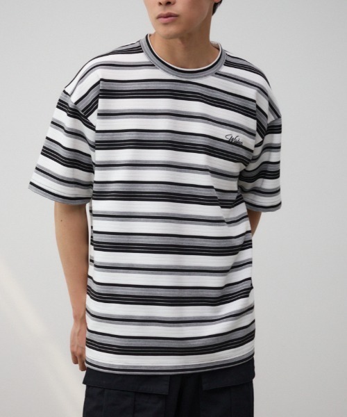 AZUL by moussy（アズールバイマウジー）の「リップルジャガードボーダービッグTシャツ（Tシャツ/カットソー・メンズ・ブルー系その他/ベージュ系その他/ホワイト系その他・FREE）」の2枚目の写真