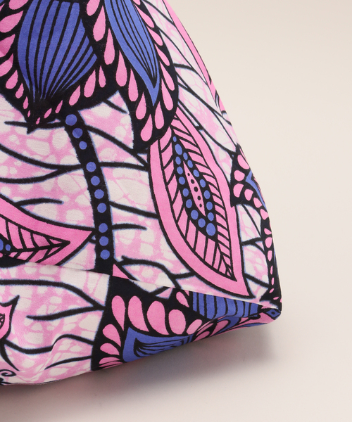 B.C STOCK（ベーセーストック）の「AFRICAN SQUARE/アフリカンスクエア 別注 パーニュアヅマブクロ（ハンドバッグ・レディース・レッド/ピンク/ブルー/グリーン・FREE）」の13枚目の写真