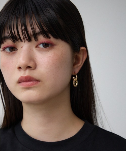 AZUL by moussy（アズールバイマウジー）の「マルチチャームミニフープピアス（ピアス（両耳用）・レディース・その他2/その他3/マルチ・FREE）」の4枚目の写真