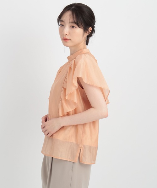 Andemiu（アンデミュウ）の「シアーラッフルスタンドブラウス136089（シャツ/ブラウス・レディース・オレンジ/ブラック/オフホワイト・FREE）」の8枚目の写真