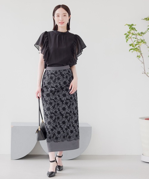 Andemiu（アンデミュウ）の「シアーラッフルスタンドブラウス136089（シャツ/ブラウス・レディース・オレンジ/ブラック/オフホワイト・FREE）」の19枚目の写真