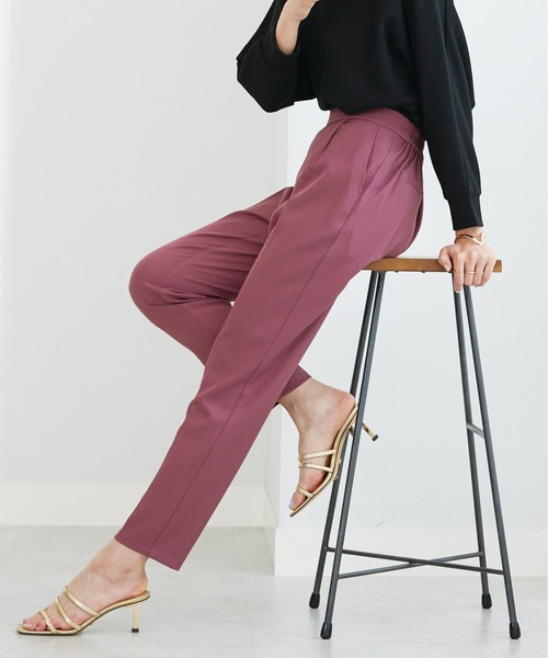 BELLUNA PLUS（ベルーナ）の「サラサラ美脚テーパードパンツ６５丈（その他パンツ・レディース・ピンク/ブラック/ブルー/ブルーグリーン/アイボリー/グリーン/チャコール/コーラル/ネイビー/ローズ/オリーブ・SMALL/LARGE/MEDIUM/X-LARGE）」の10枚目の写真